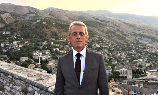Isuf Ismaili: Gjuha shqipe e dritëson shqiptarësinë tonë