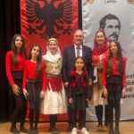 Gjuha shqipe është gjallëri që na mban të lidhur me atdheun